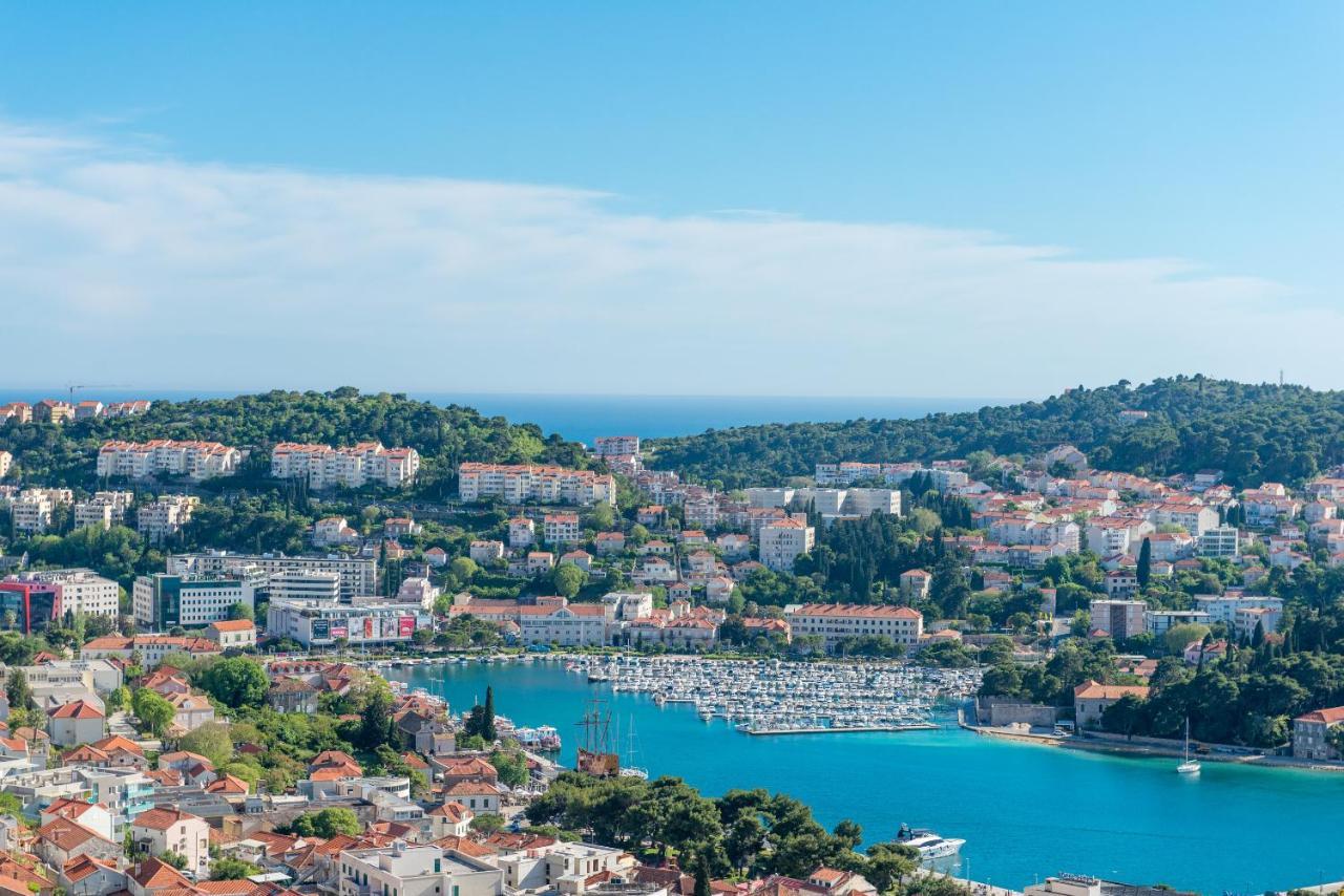 Dili * Dubrovnik