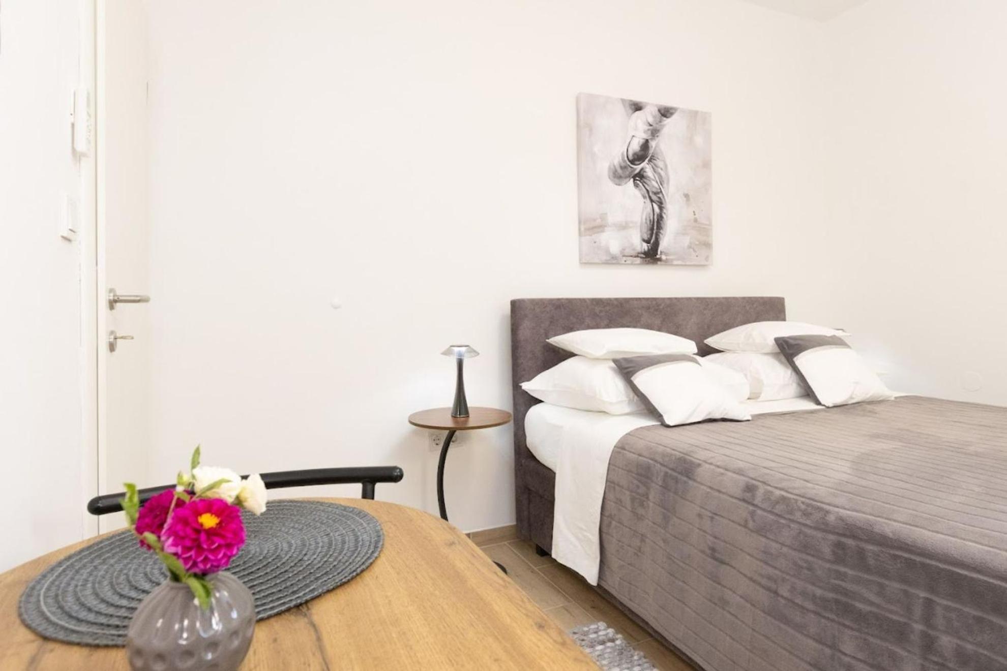 Dili & Apartamento *